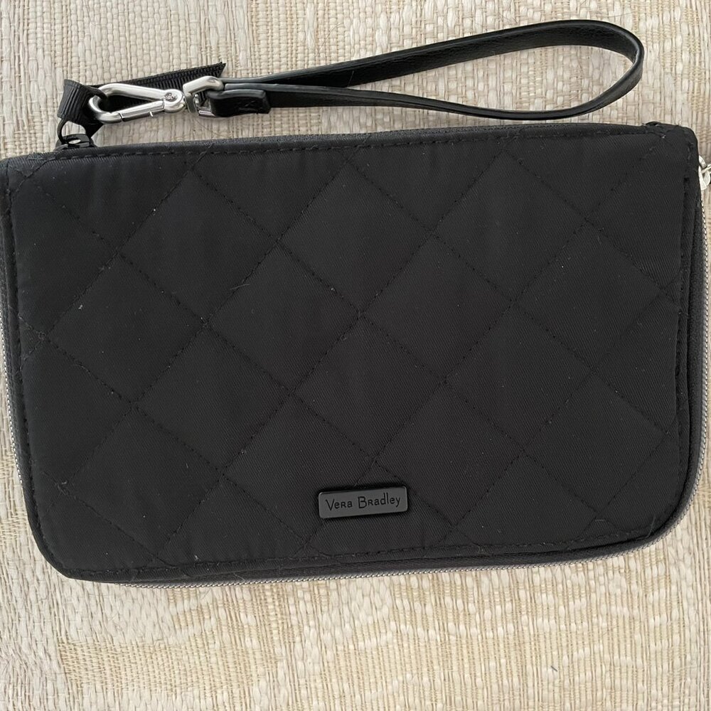 Vera Bradley wallet/wristlet in quilted black fabric